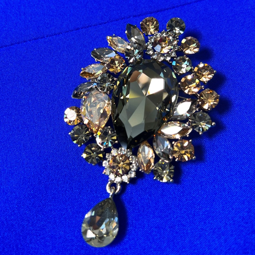 合金玻璃胸针 娟姐同款高品质精品手工时尚重工胸针轻奢饰品