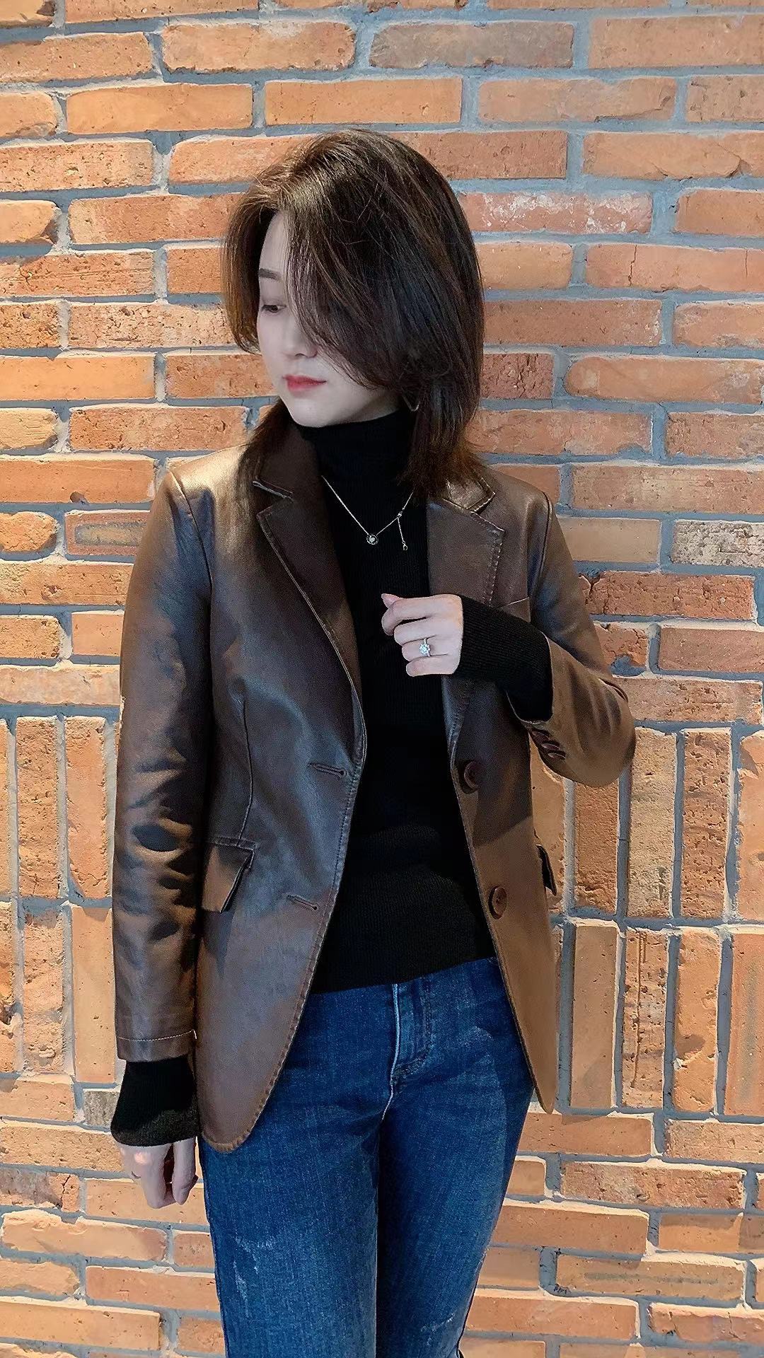 8827皮U西服外套（卡码拍大）