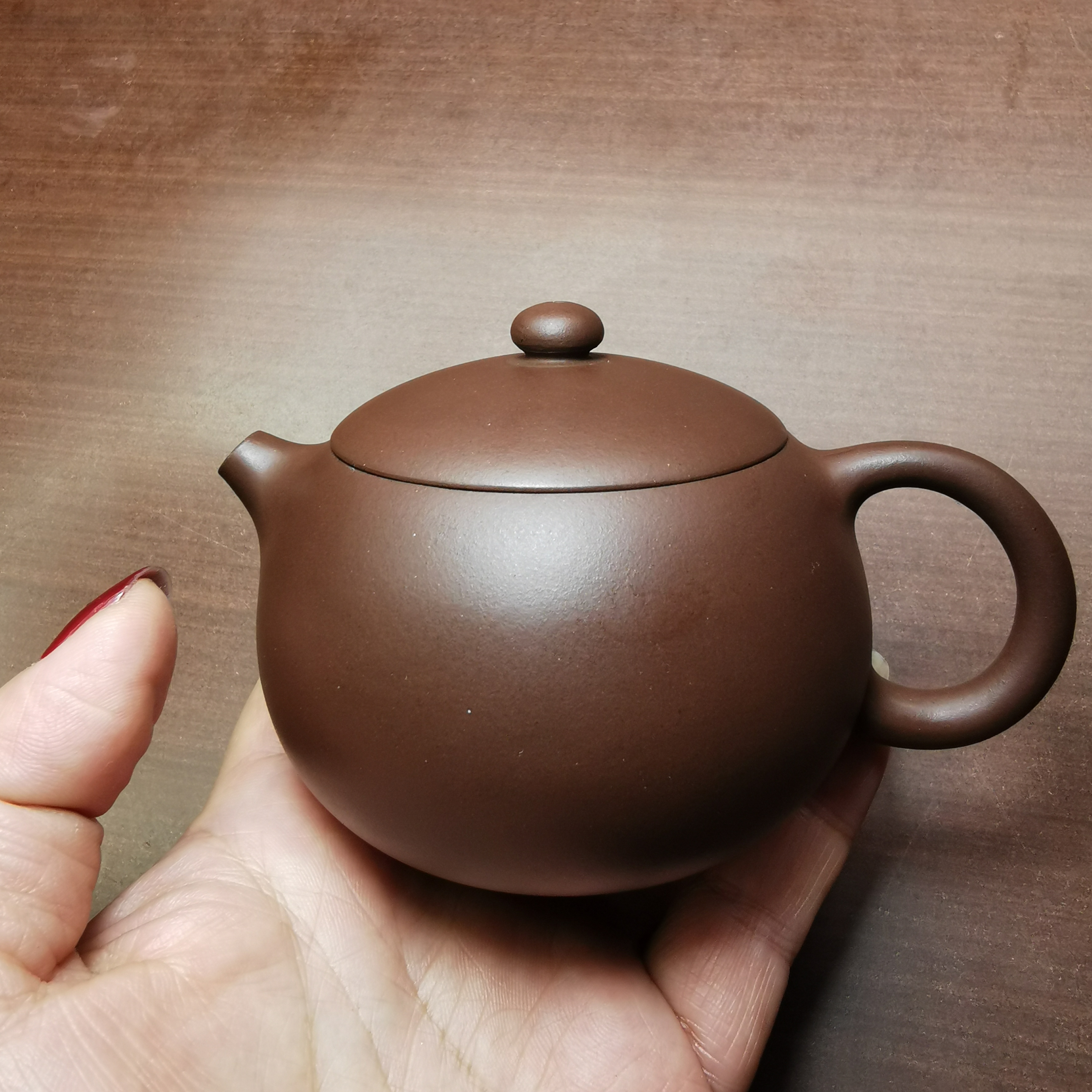 龙腾阁《西施》紫泥，民间艺人作品，180CC.150CC二款紫砂壶
