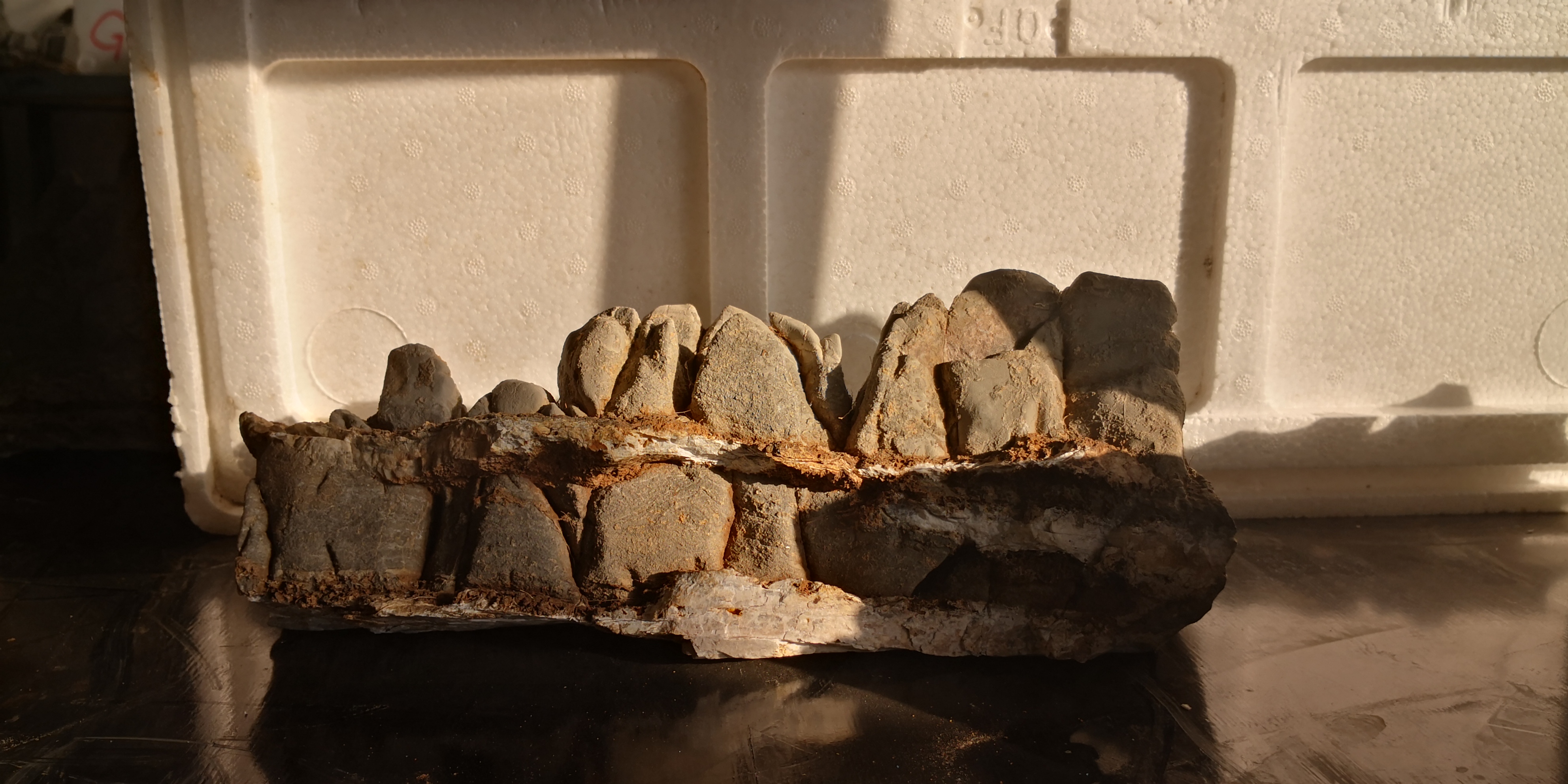 太行山石群山摆件