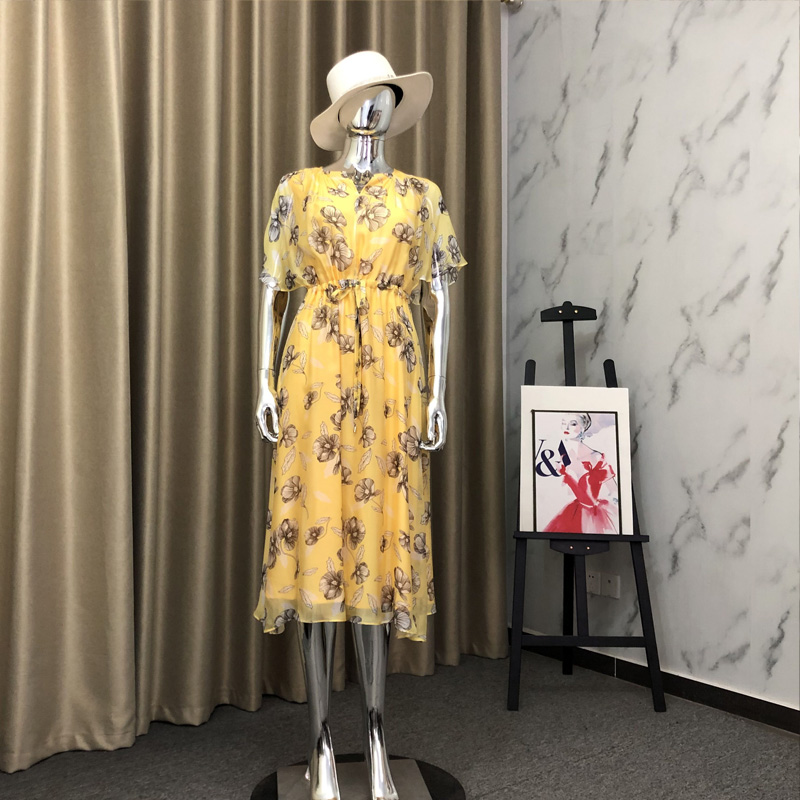 高档时尚飘逸显瘦连衣裙时尚长裙气质女士夏季复古国风中长款印花