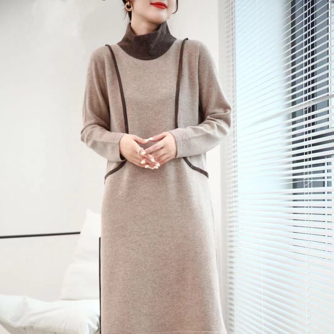 新款线条拼接过膝中长款羊毛加羊绒针织连衣裙