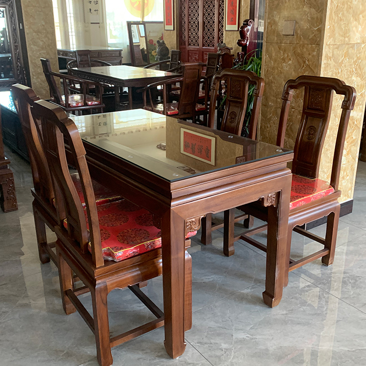 核桃木长方形餐桌130*65，带四把椅子