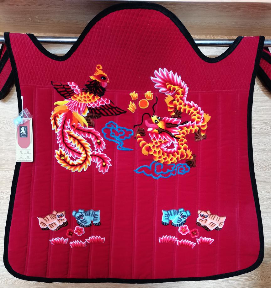 龙凤呈祥，园角牌背带